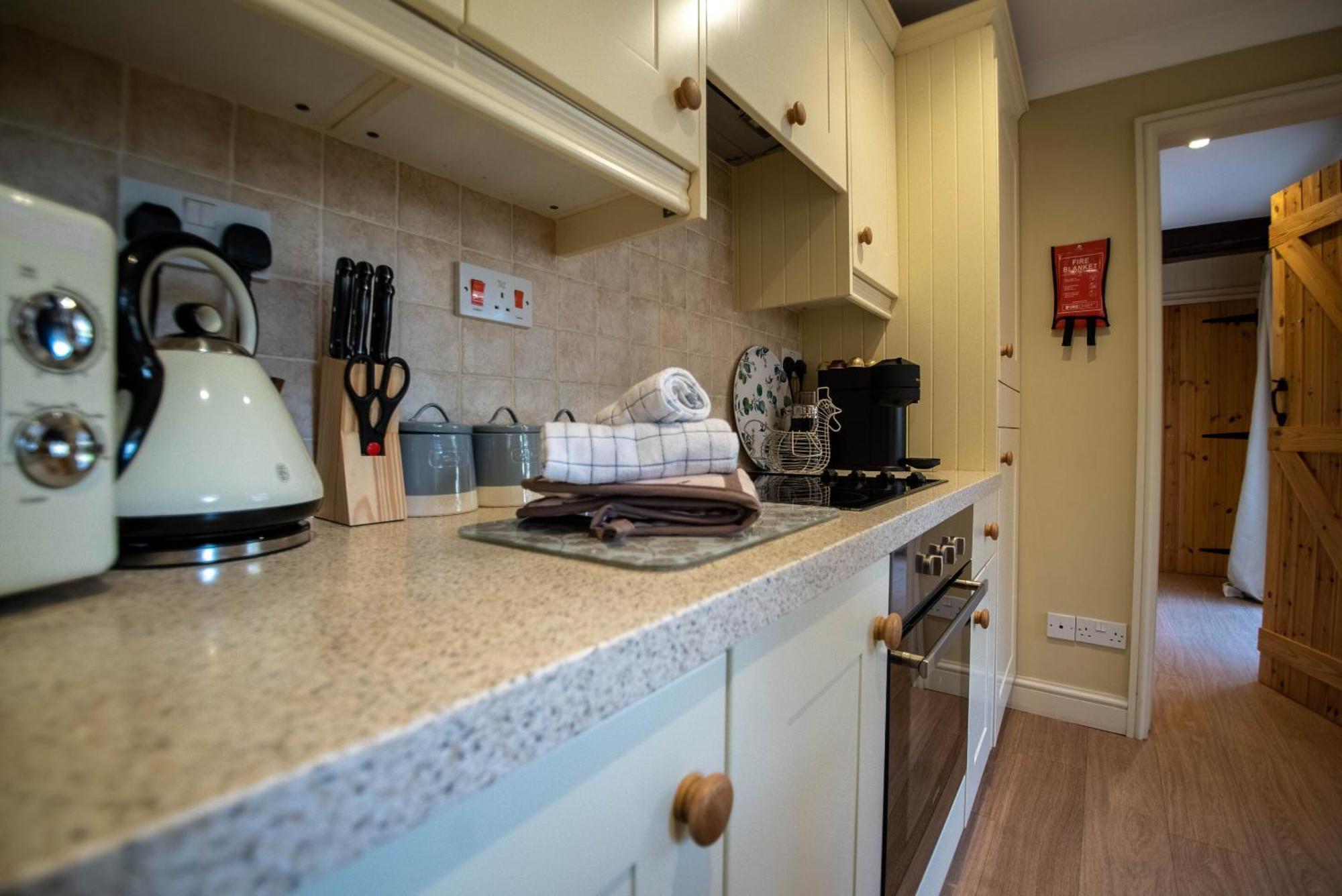 Deer'S Glade Caravan & Camping Park Norwich Room photo